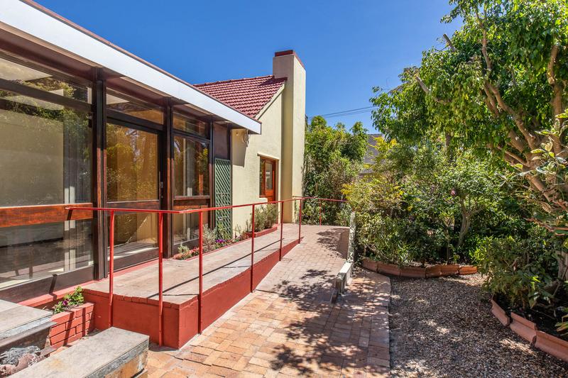 5 Bedroom Property for Sale in Bergvliet Western Cape